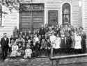 SCHOOL CLASS OF 1910.jpg (218237 bytes)